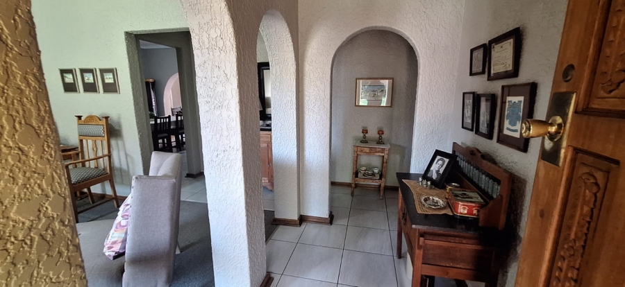 4 Bedroom Property for Sale in Carters Glen Northern Cape